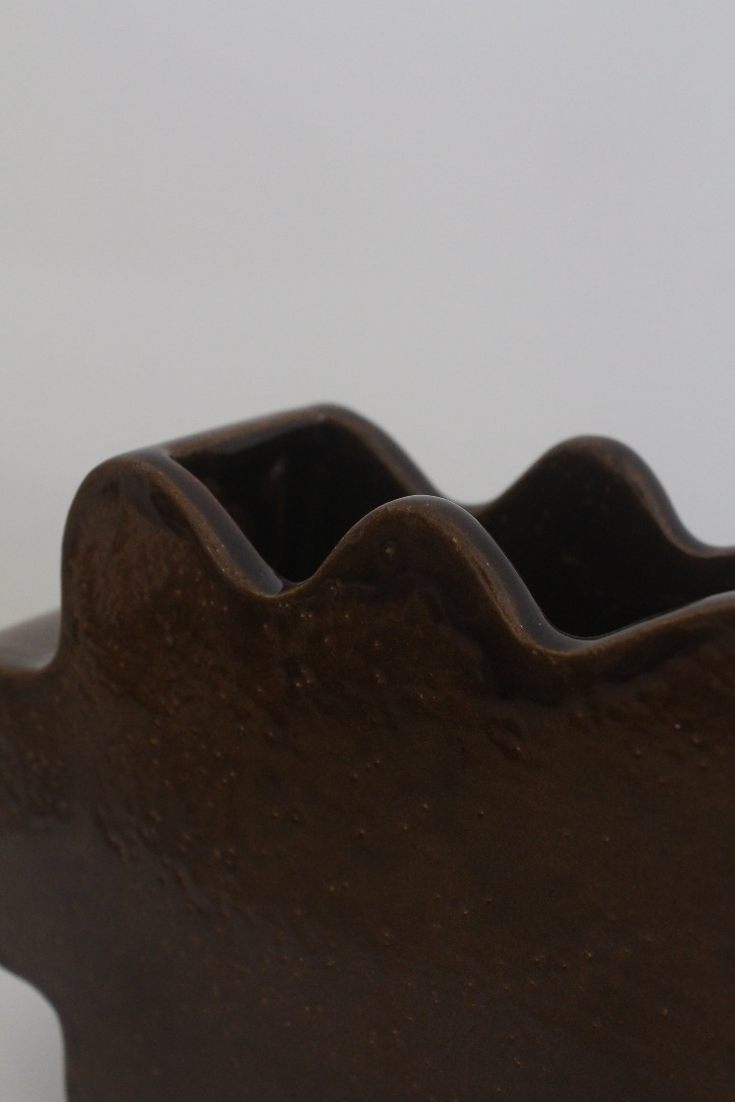 Flower Pal Vessel - Caramelised Brown