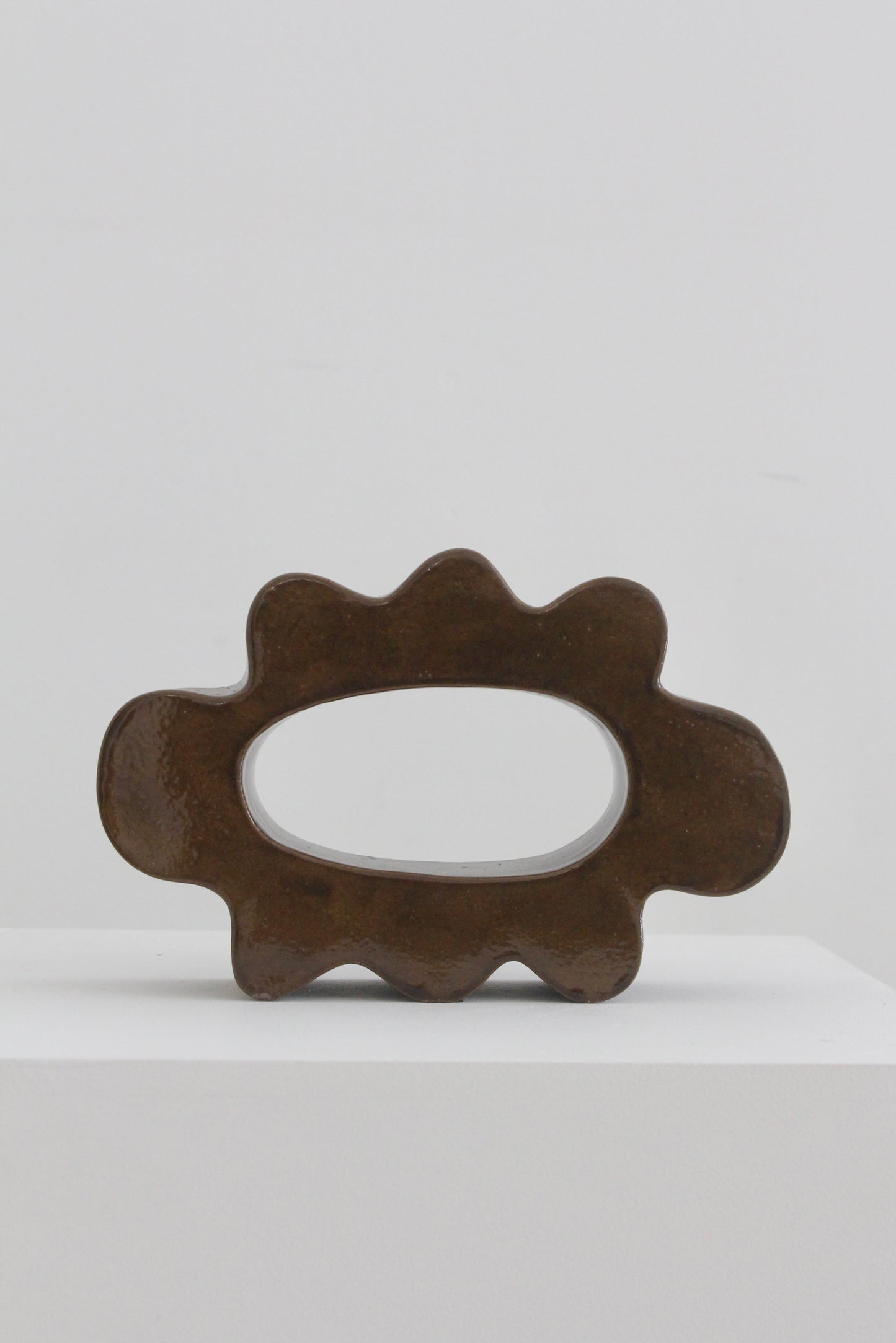 Flower Pal Sculpture - Solid Caramelised Brown
