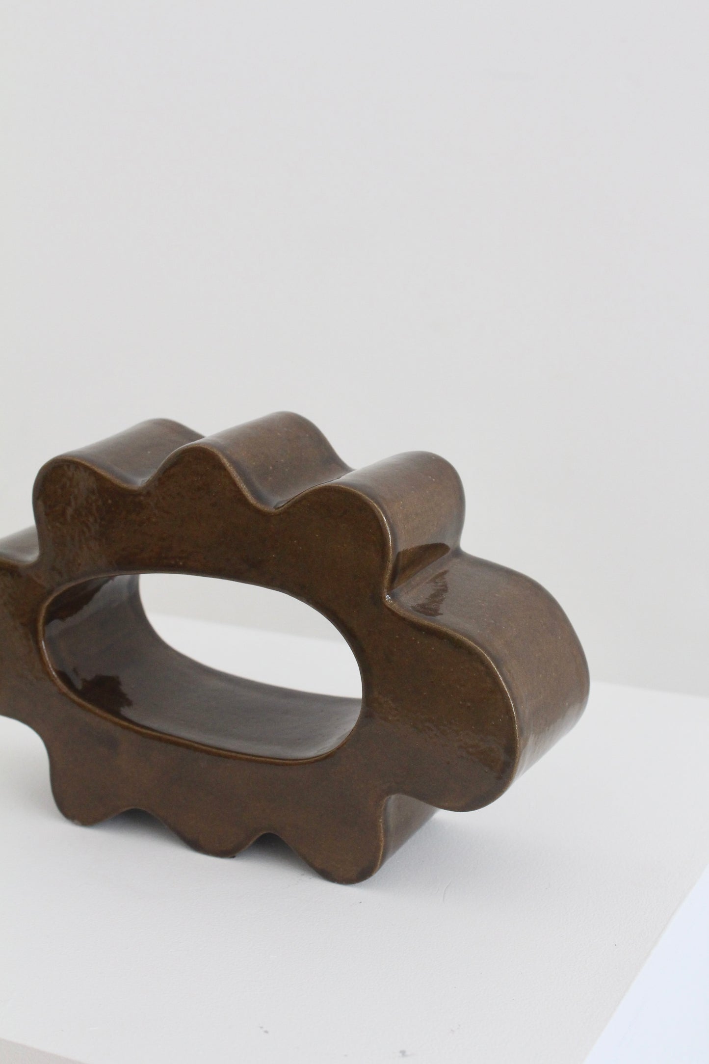 Flower Pal Sculpture - Solid Caramelised Brown