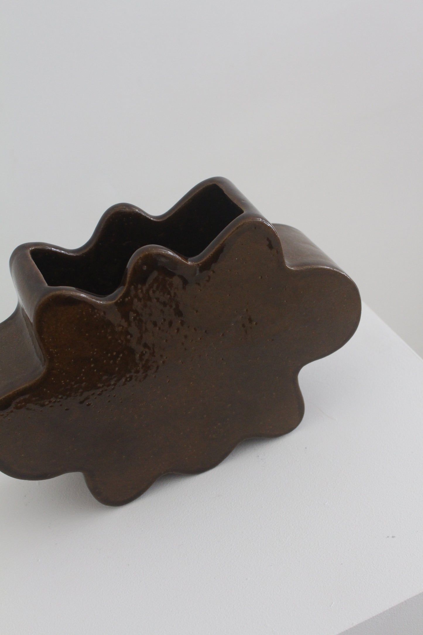 Flower Pal Vessel - Caramelised Brown